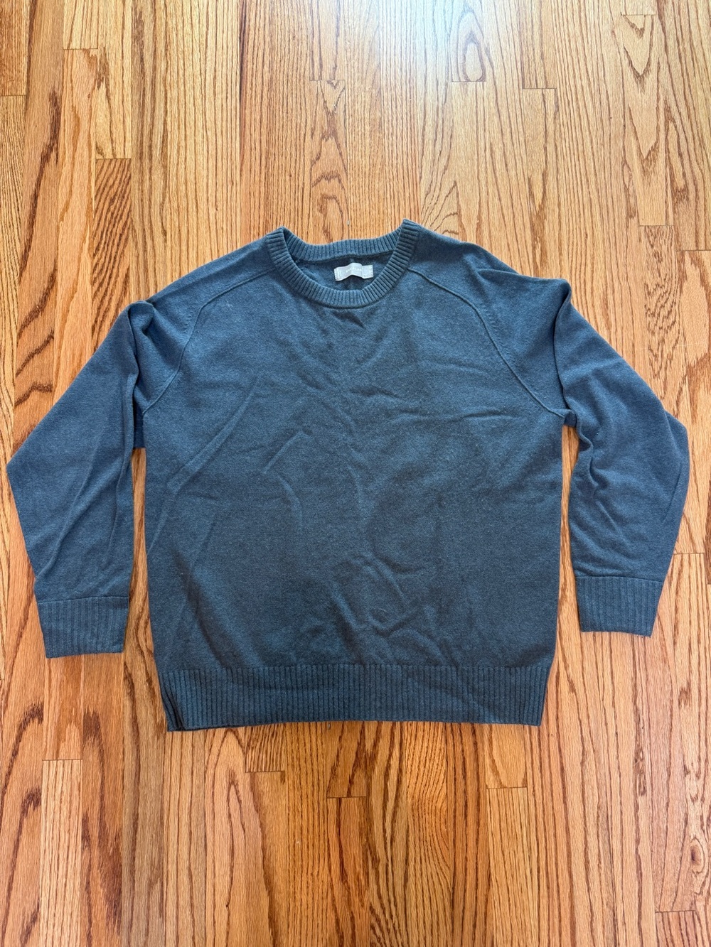 Everlane Men's Crewneck Cashmere Sweater in Slate Blue